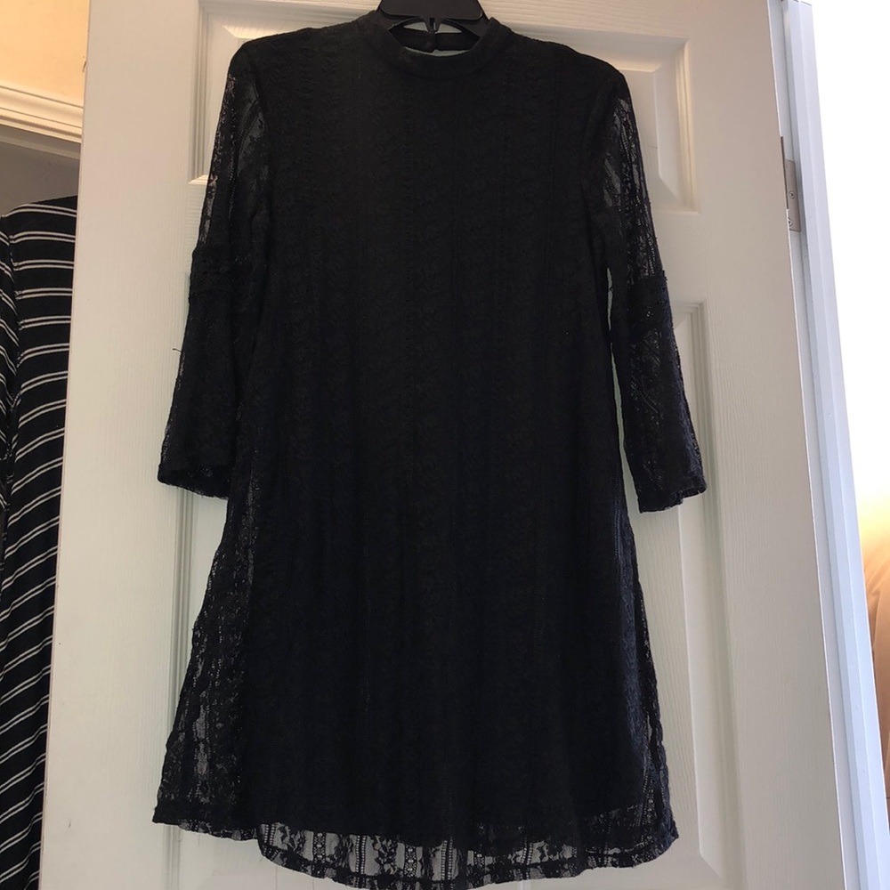 Little Black Lace Dress 🖤